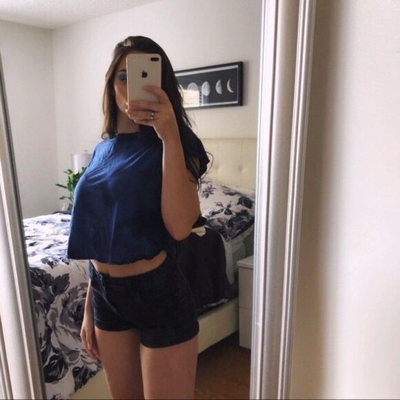 Brandy Melville Tops - Brandy Melville Tie Dye Crop Top